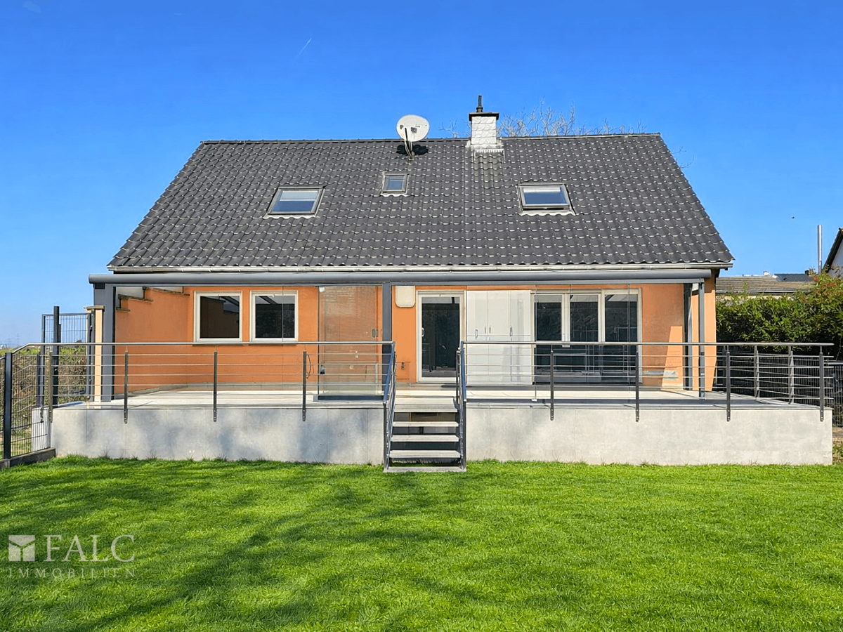 Haus Außenansicht