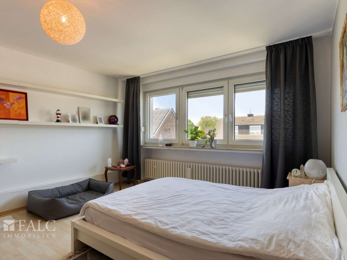 Schlafzimmer 4