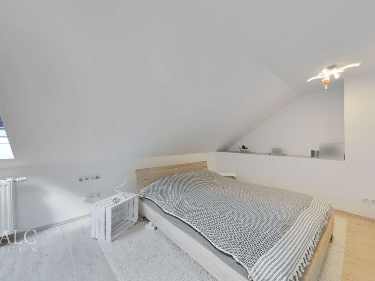 Elternschlafzimmer DG