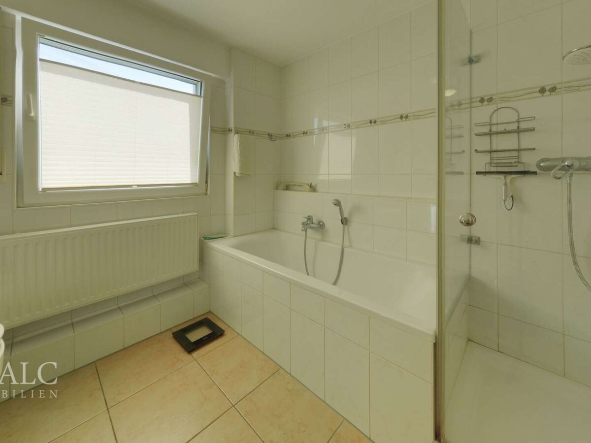 Badezimmer 1.OG