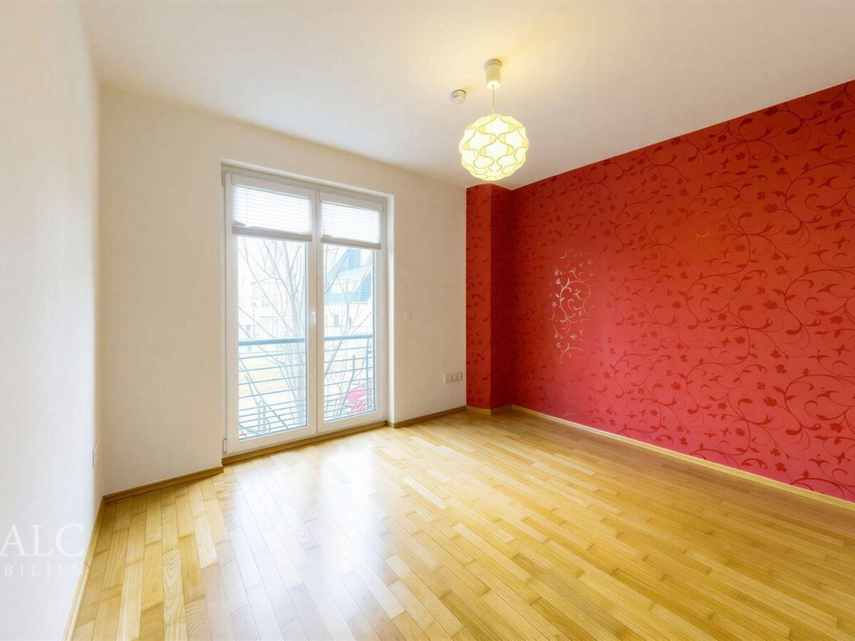 Kinderzimmer / Büro 